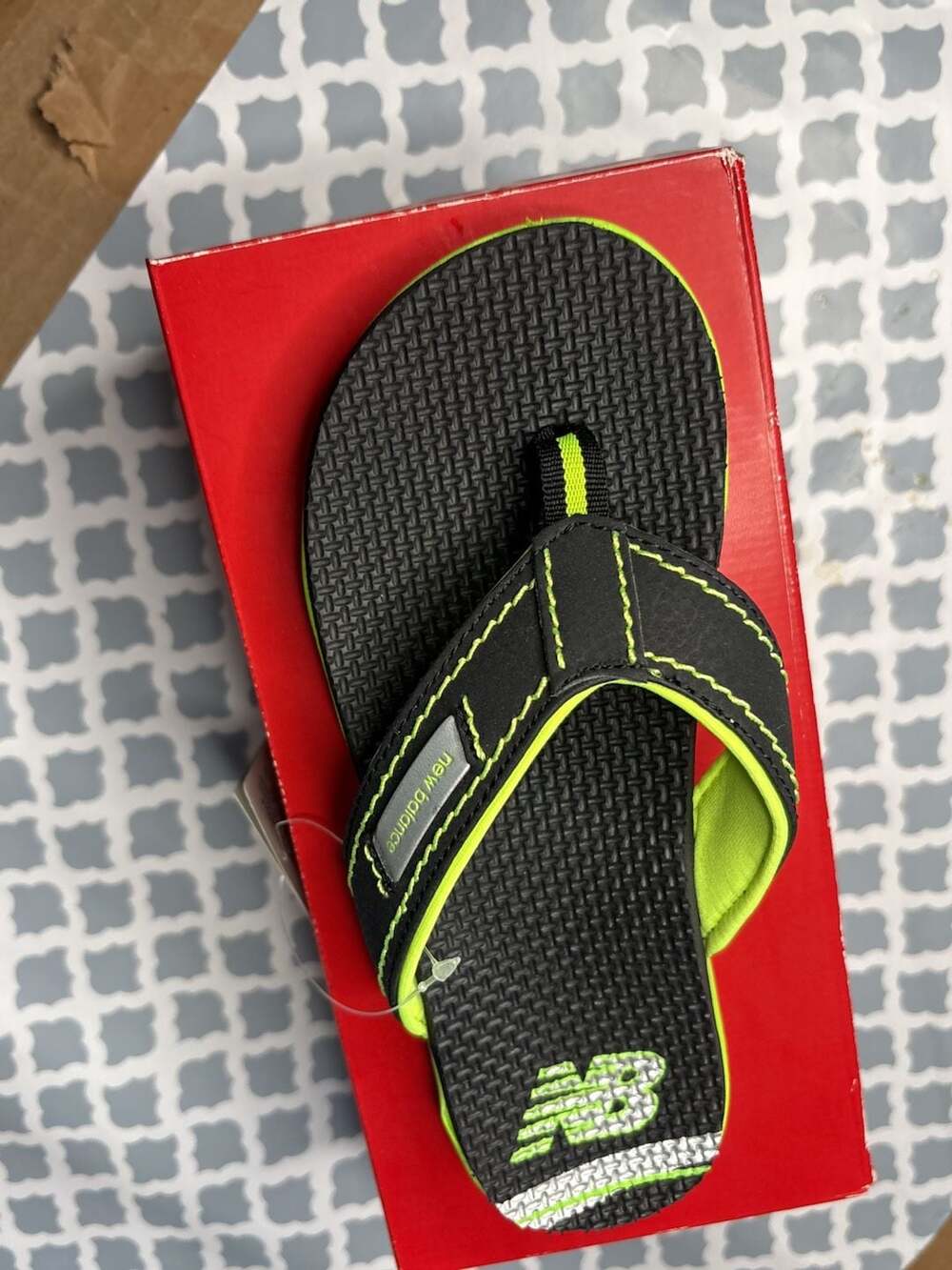 NEW BALANCE Kids Mojo Thong Black/Lime